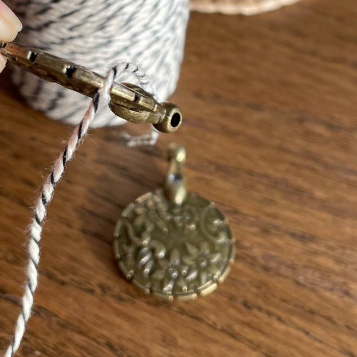 Thread Cutter Pendant